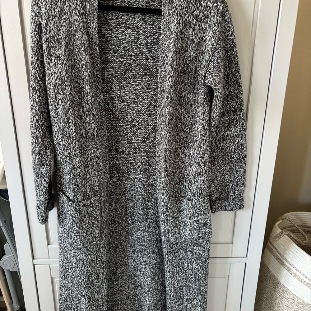 Forever 21 Black and White Women's Cardigan